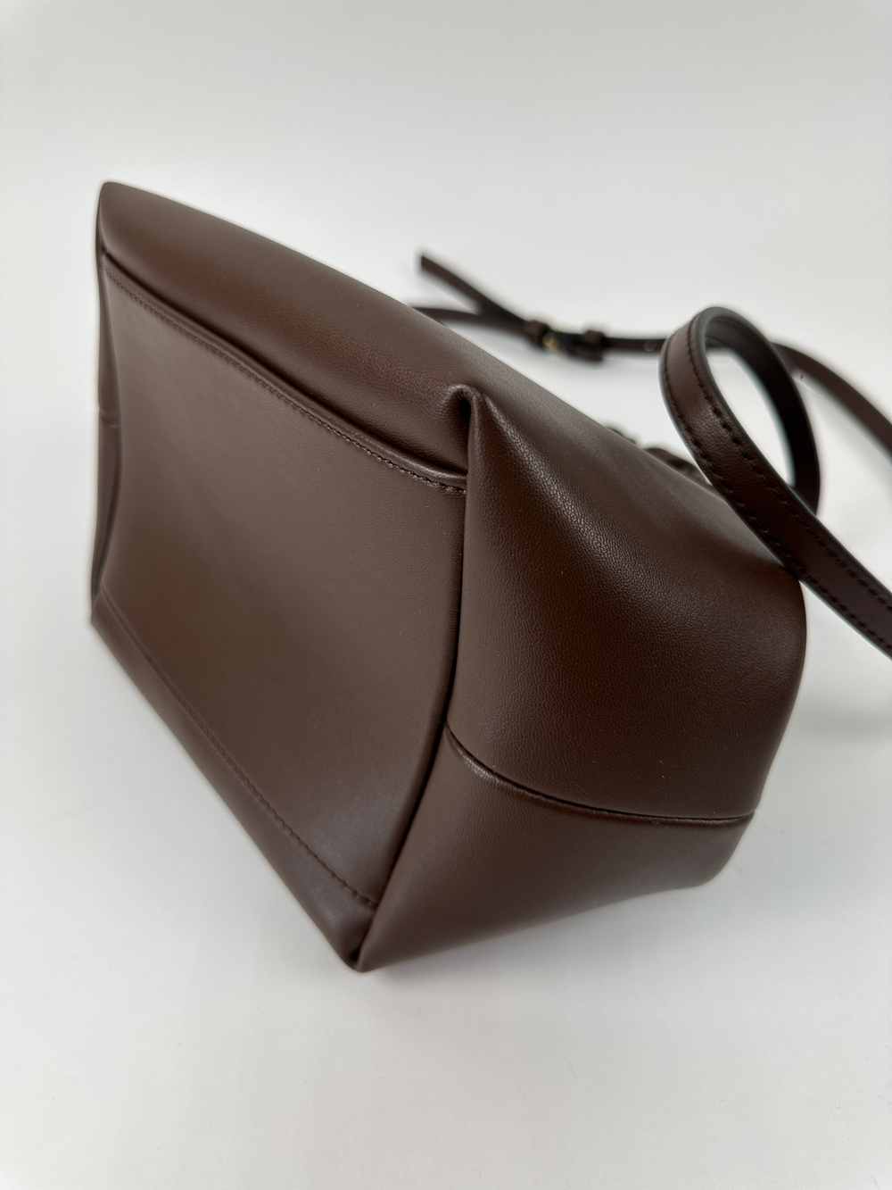 Сумка Ganni Bou Bag
