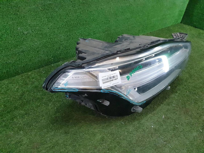 Фара правая Volvo XC90 2 (2014-2019) Full LED