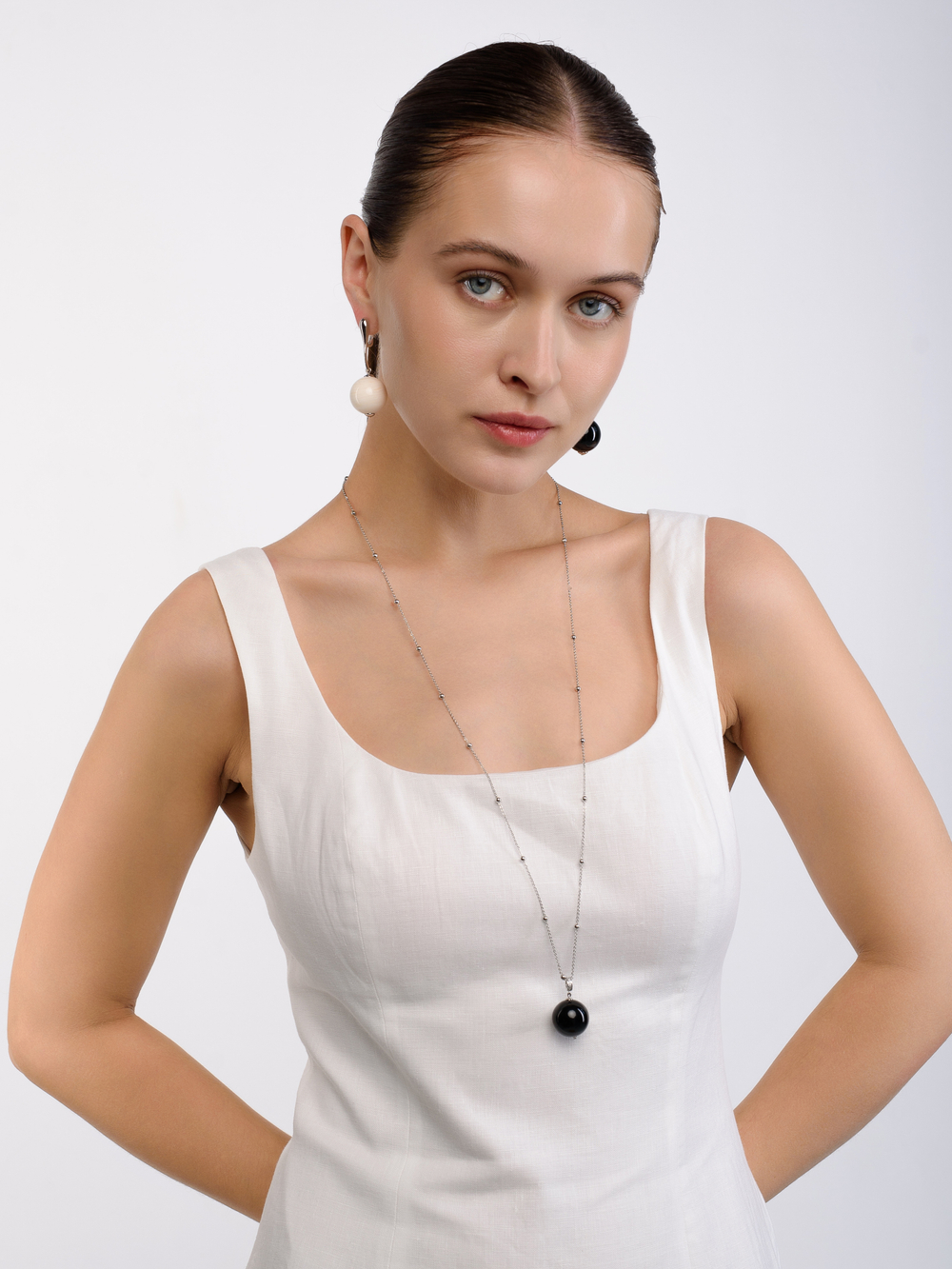 Колье с черным агатом