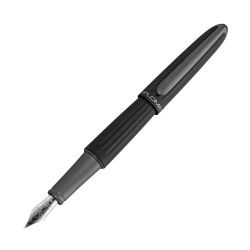 Перьевая ручка Diplomat Aero черная с пером EF (D40301021)