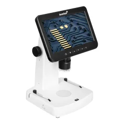Микроскоп цифровой Levenhuk DTX 800 LCD - вид слева в три четверти, изображение микросхемы на экранах
