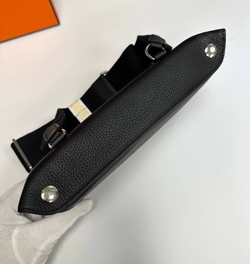 Нагрудная сумка слинг Hermes Evelyne Belt чёрная