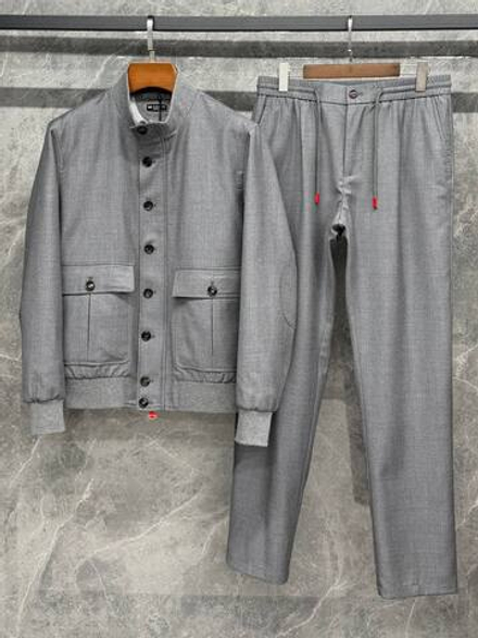 Прогулочный костюм Kiton