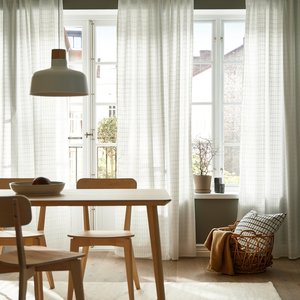 IKEA MÄSTERROT  (ИКЕА МЭСТЕРРОТ)  -  Гардины, 2 шт. - белый/клетка на шторной ленте 145x300 см