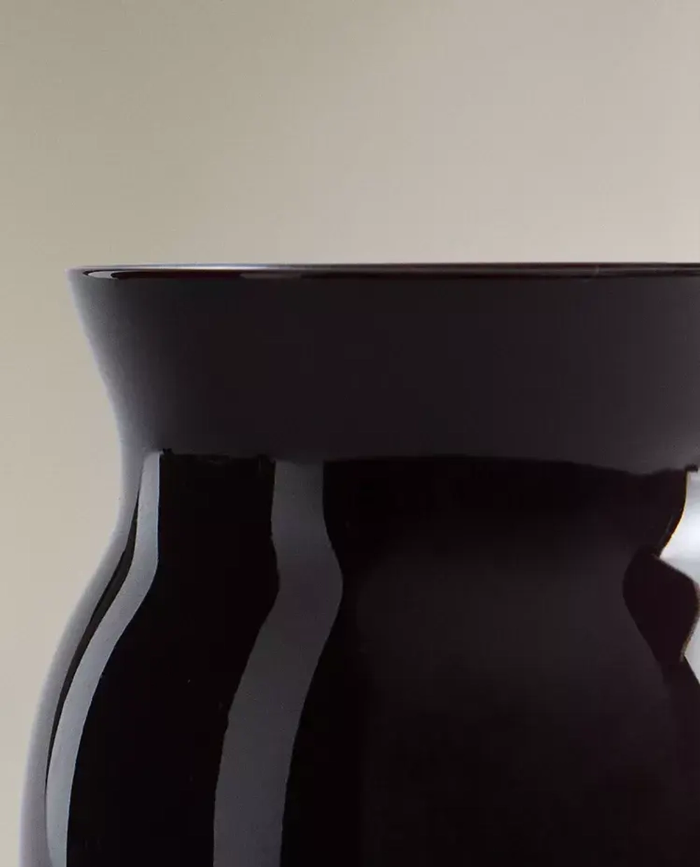 ZARA HOME СТЕКЛЯННАЯ ВАЗА, БУРГУНДСКИЙ