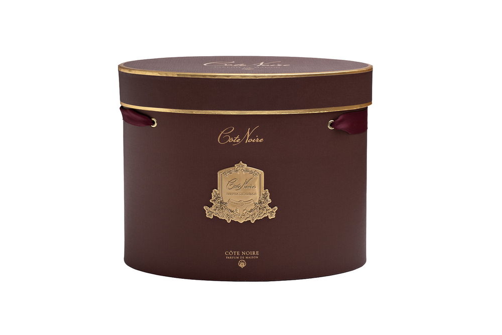 Букет роз ароматизированный и 2 спрея 10мл Cote Noire Oval Red в вазе Garda Decor