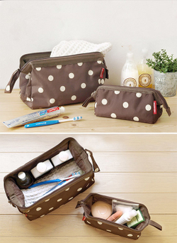 Косметичка travelcosmetic dots