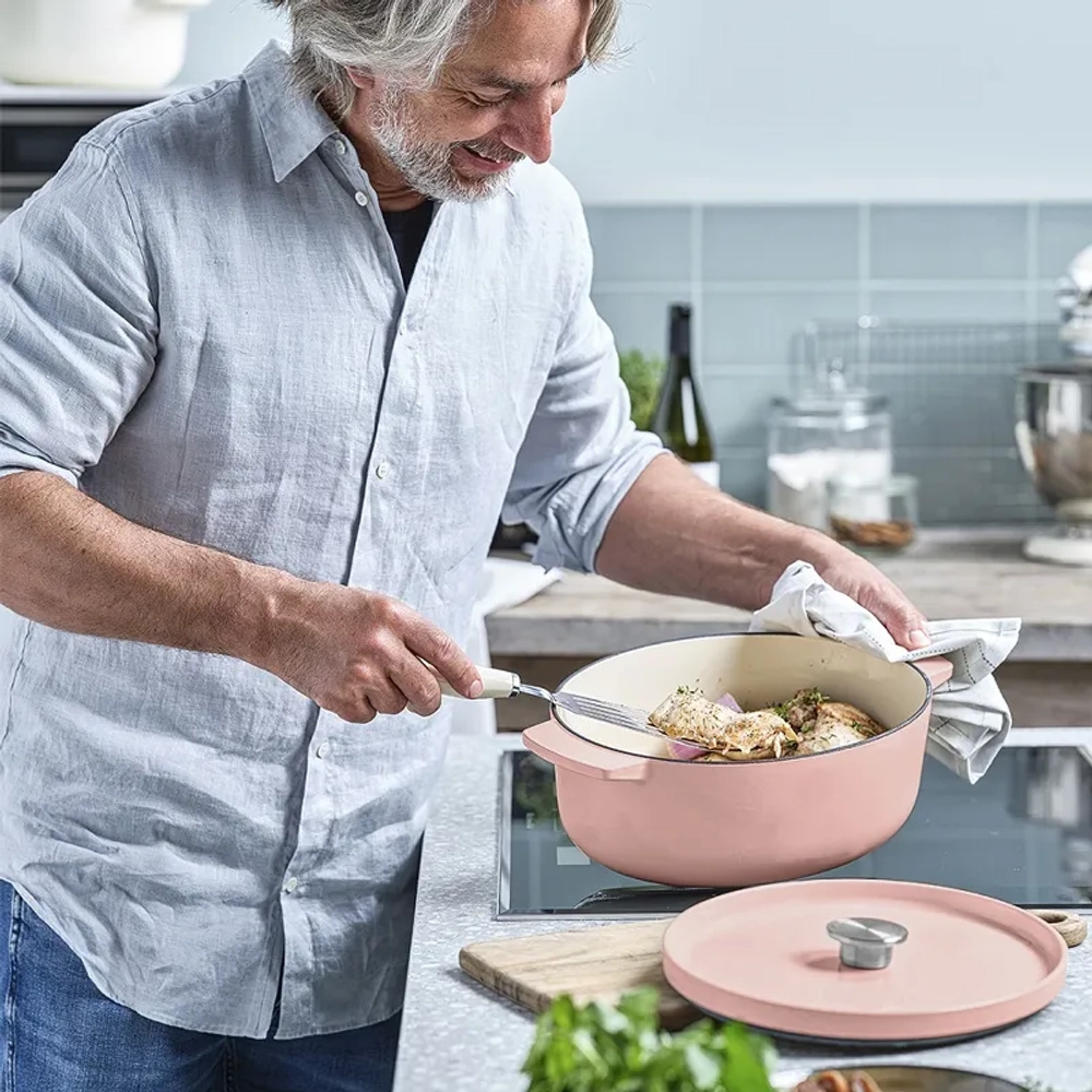 KitchenAid Чугунная кастрюля 26 см 5,2 л розовая EAN 4894871026407