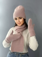 Комплект зимний шапка с шарфом и перчатками теплый вязаный