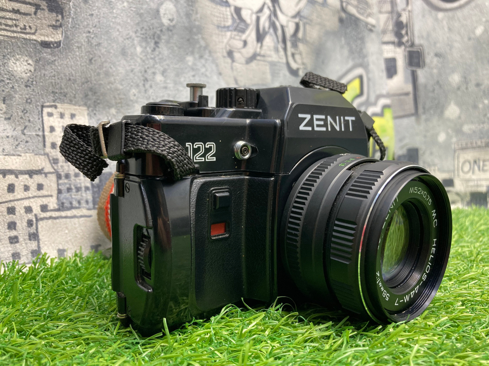 Helios-44M-7