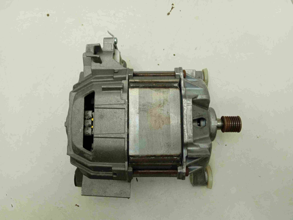 WLX24463OE/23 кт217 Двигатель 6 контактов для стиральной машины Bosch WLX24463OE/23 б/у