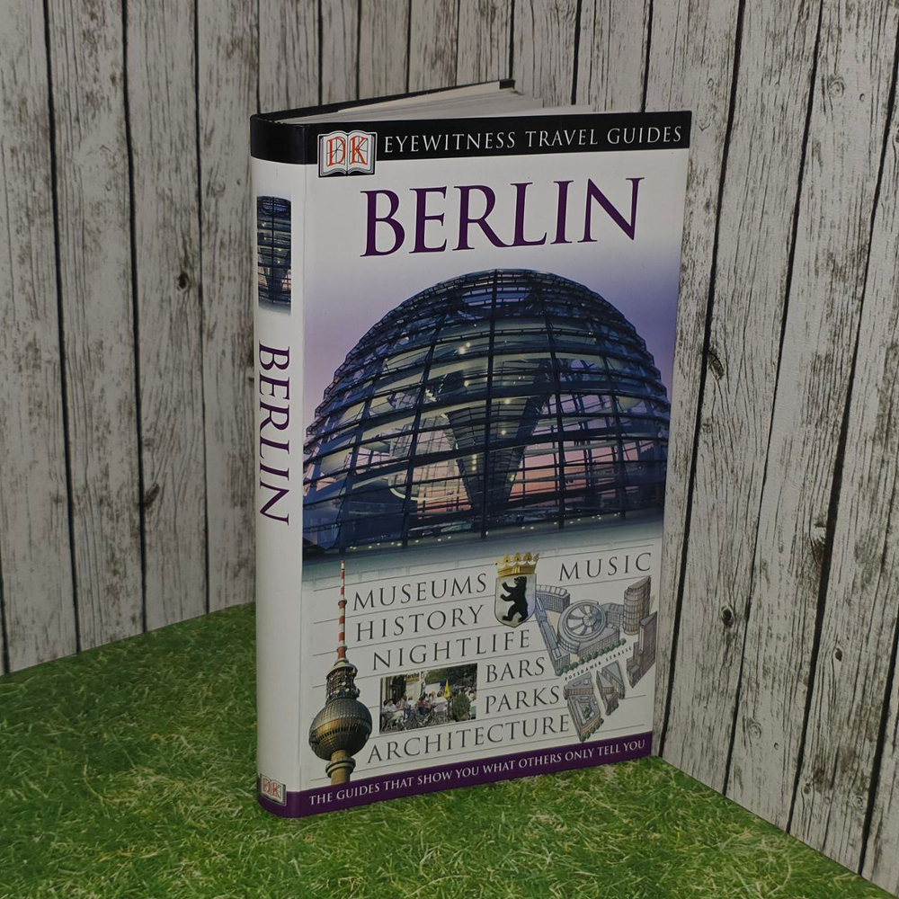 Berlin by Malgorzata Omilanowska