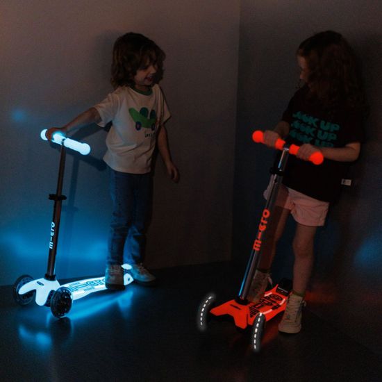 Самокат Maxi Micro Deluxe Glow Plus LED