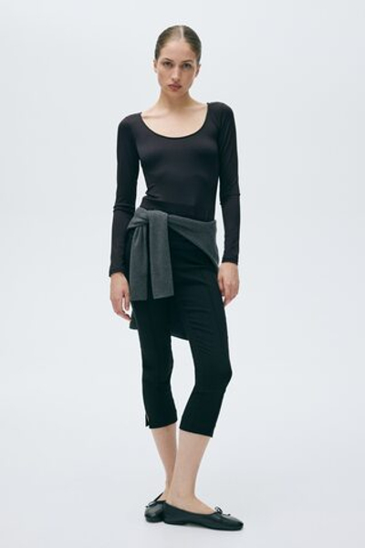 Топ с длинными рукавами и глубоким круглым вырезом - H&M
