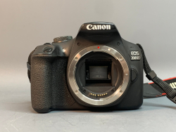 Canon 200D Kit 18-55mm 79.900 кадров