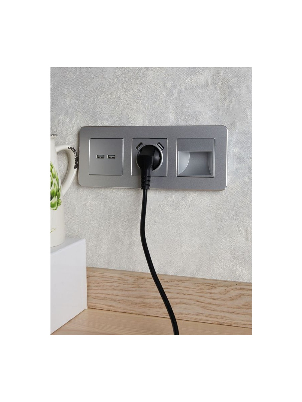 Розетка BRITE USB A+A 3.1А РЮ10-1-БрА механизм алюм. IEK BR-U21-D31-K47