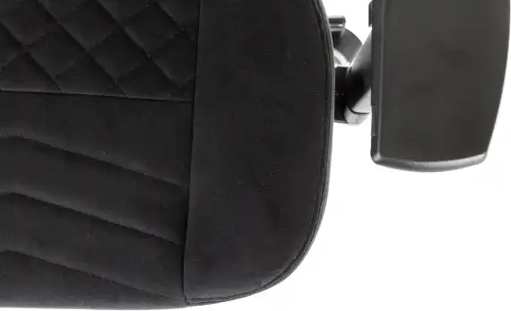 Кресло игровое Knight Hunter черный Alfa Black искусственная замша с подголов. крестов. металл