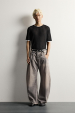 ДЖИНСЫ LOOSE BARREL FIT — ZARA