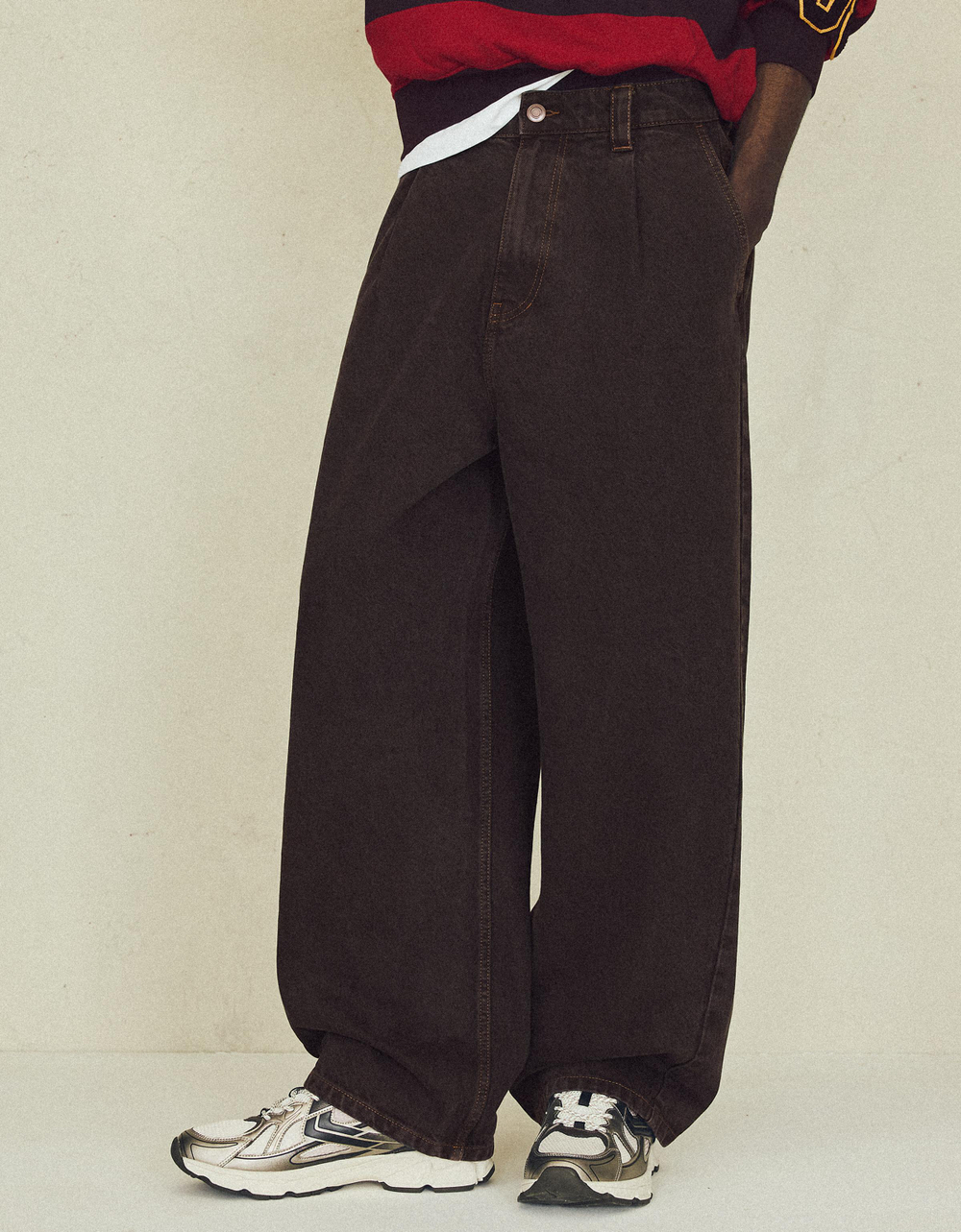 Мужские широкие джинсы wide leg с вытачками - BERSHKA