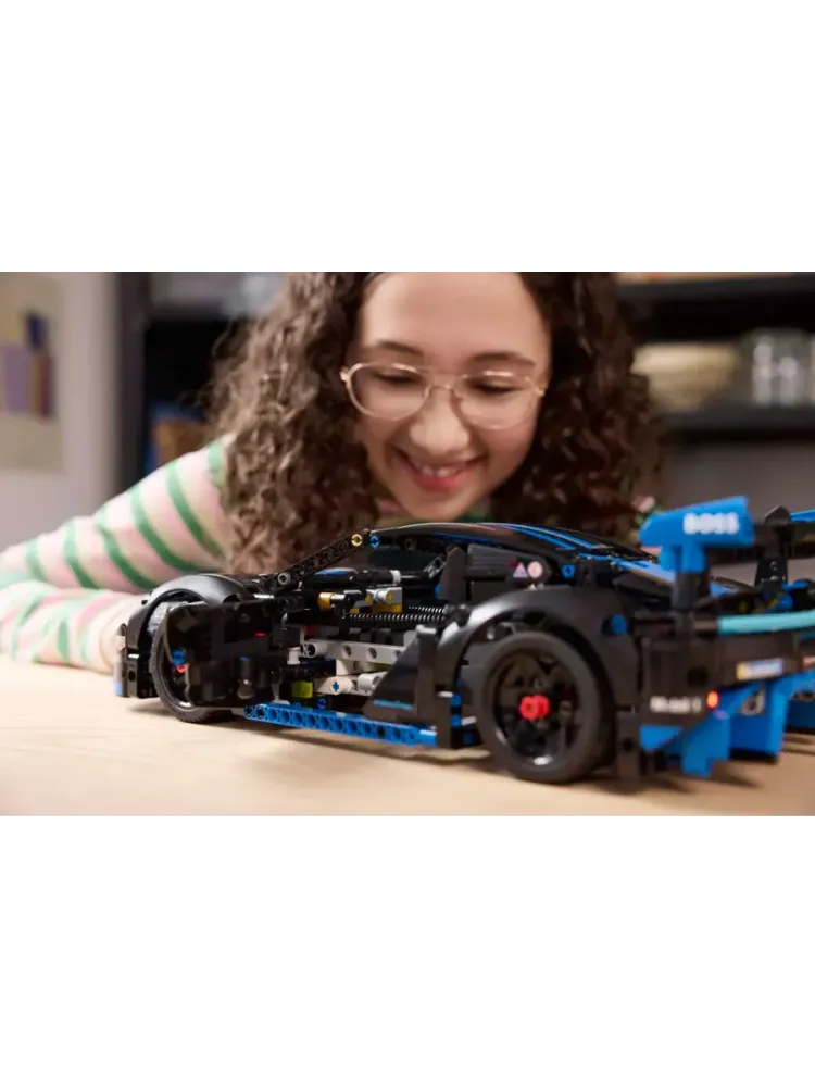 Конструктор Technic 42176 Гоночный Porsche GT4 e-Performance