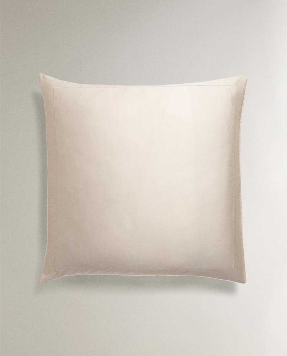 ZARA HOME САТИНОВАЯ НАВОЛОЧКА, БЕЖЕВЫЙ
