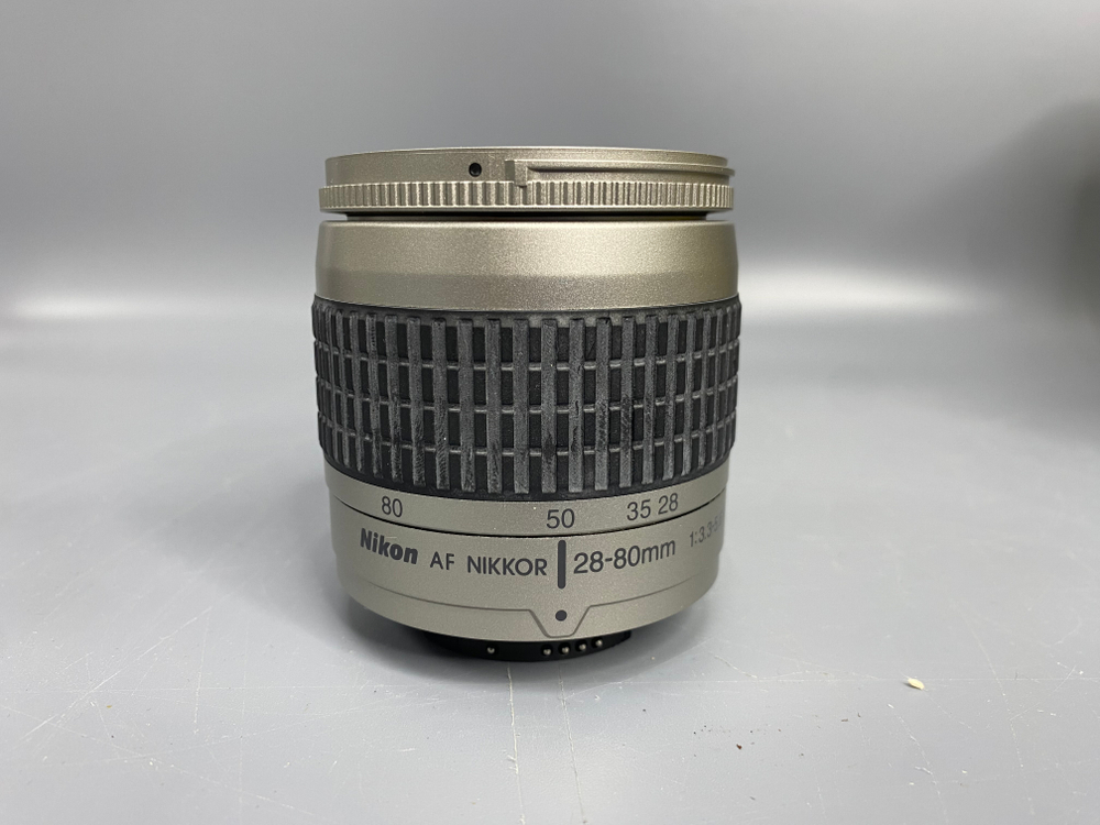 Nikon F55 kit 28-80mm