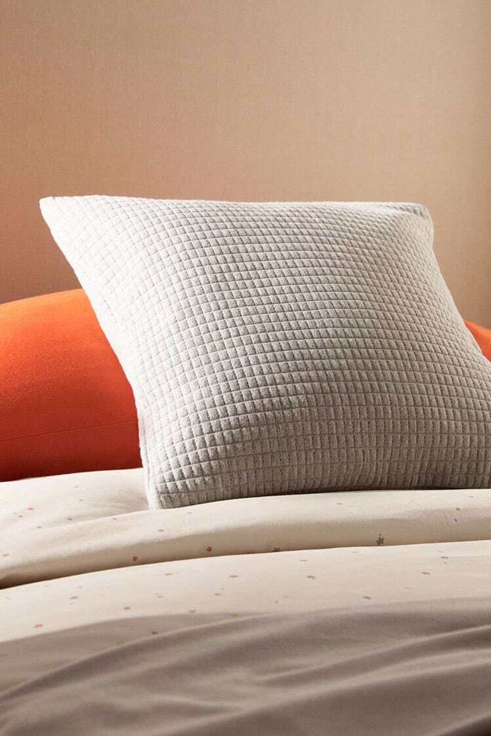 ZARA HOME ЧЕХОЛ НА ПОДУШКУ В КЛЕТКУ, СЕРЫЙ
