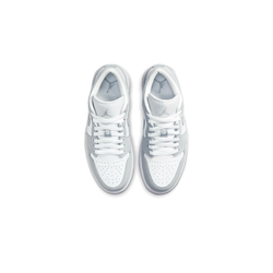 alt="Женские кроссовки Jordan 1 Low Wolf Grey арт. DC0774-105 вид сверху"