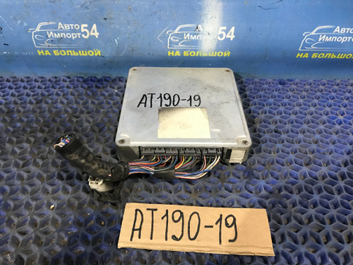Компьютер двигателя TOYOTA CARINA E 1996