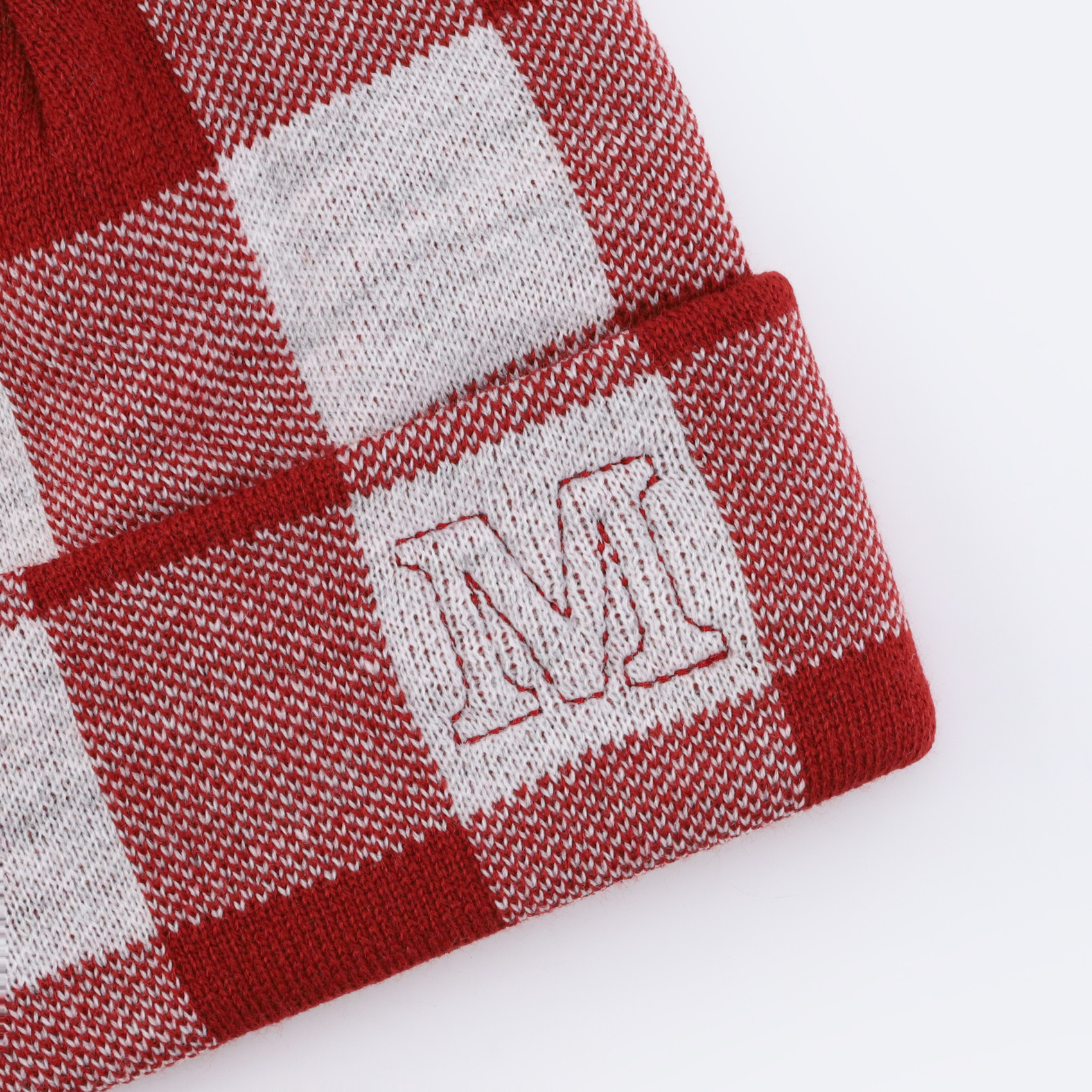Шапка Magamaev M beanie (red/white) артикул: - купить в магазине Дайс