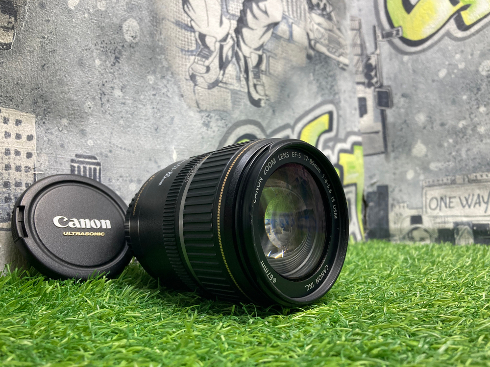 Сanon EF-S 17-85mm 4-5.6 IS USM