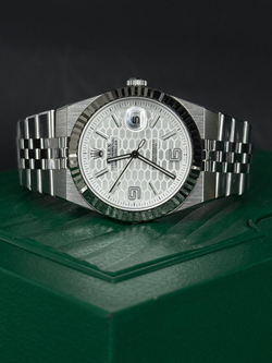 Часы Rolex Land-Dweller Deep White Dial Honeycomb Decor