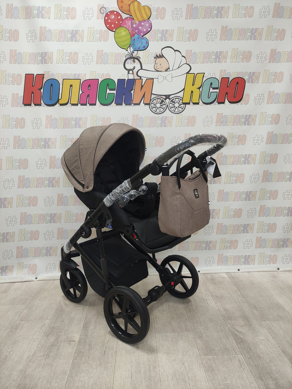 Коляска модульная Adamex Mobi Air M-PS110