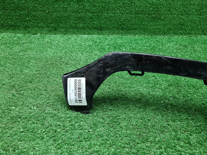 Молдинг бампера RH Mercedes C w205 (14-18) AMG