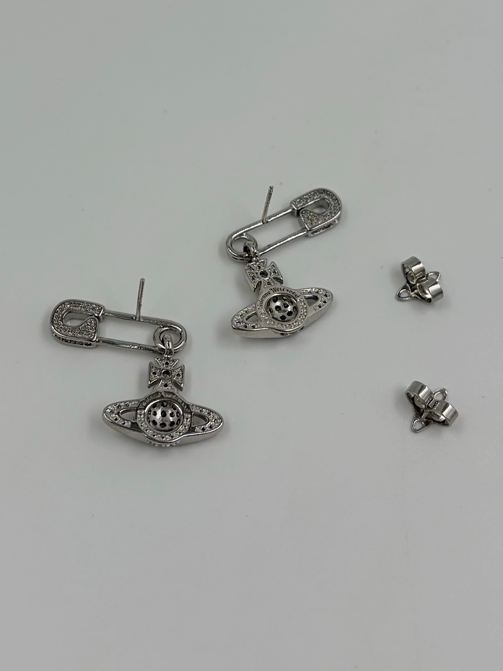 Серьги Булавки с подвесками Orb Vivienne Westwood