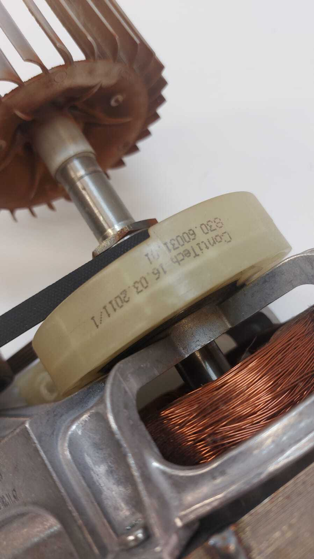 1 Двигатель для сушильной машины Siemens Bosch 145467 б/у