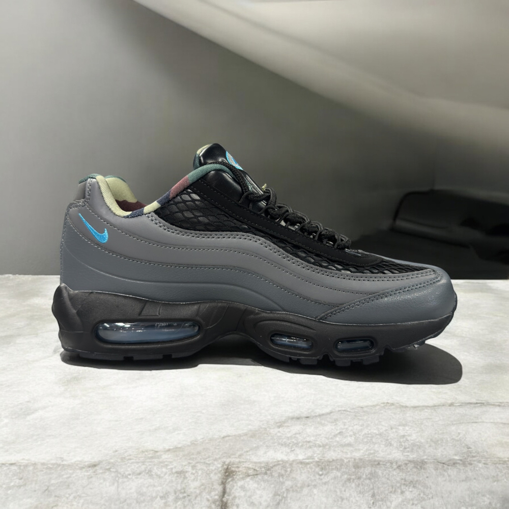 Nike Air Max 95 x Corteiz • Grey Laser Blue