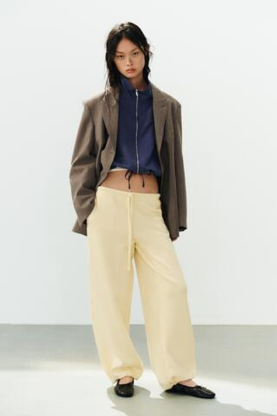БАЗОВЫЕ ПРЯМЫЕ БРЮКИ С РЕГУЛИРУЕМЫМ НИЗОМ — ZARA