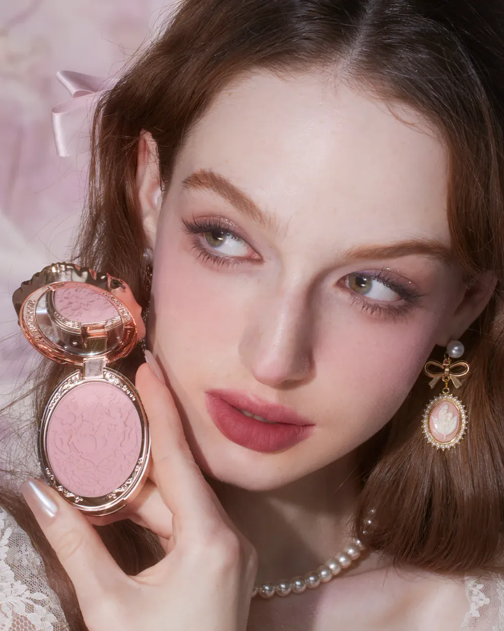 Румяна для лица Flower Knows Strawberry Rococo Series Embossed Blush - 03 Classic Ballet