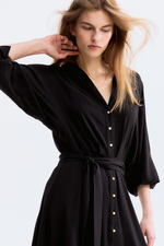 Платье-рубашка — длина миди, свободный крой - H&M