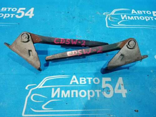 Петля капота правая MITSUBISHI LIBERO 1994