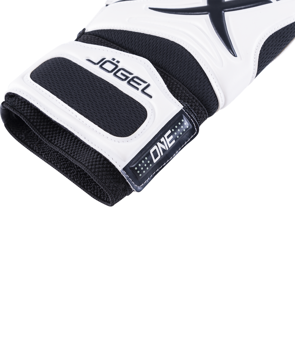 Перчатки вратарские ONE Wizard CL3 Flat