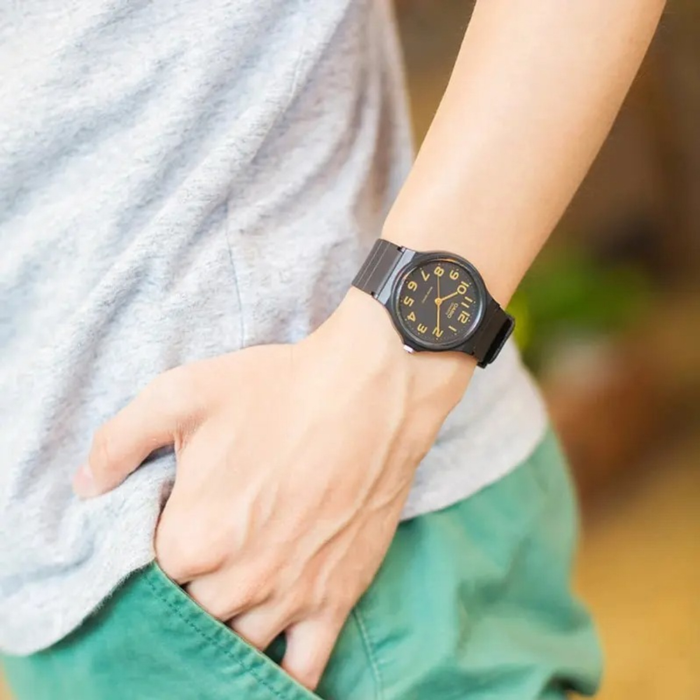 Наручные часы Casio Collection MQ-24-1B2