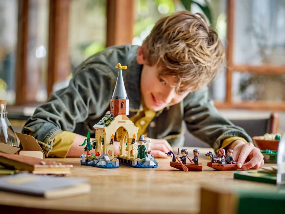 Конструктор LEGO Harry Potter 76426 Лодочный домик в замке Хогвартс