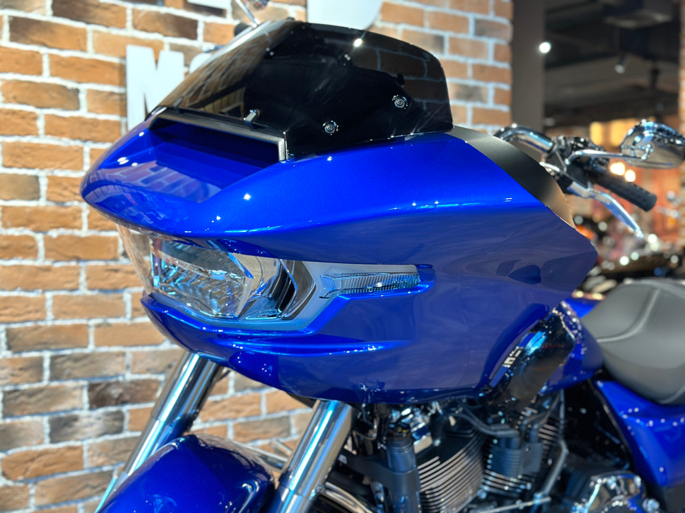 Harley-Davidson Road Glide, 2024 BLUE BURST/CHROME Trim