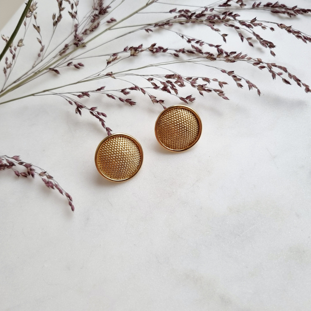 Клипсы Trifari круглые