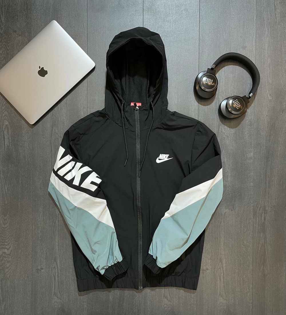 Куртка ветрозащитная Nike #2 • Черный