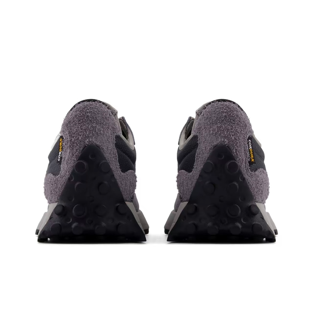 alt="Панели CORDURA на усиленной версии New Balance 327 U327OD"