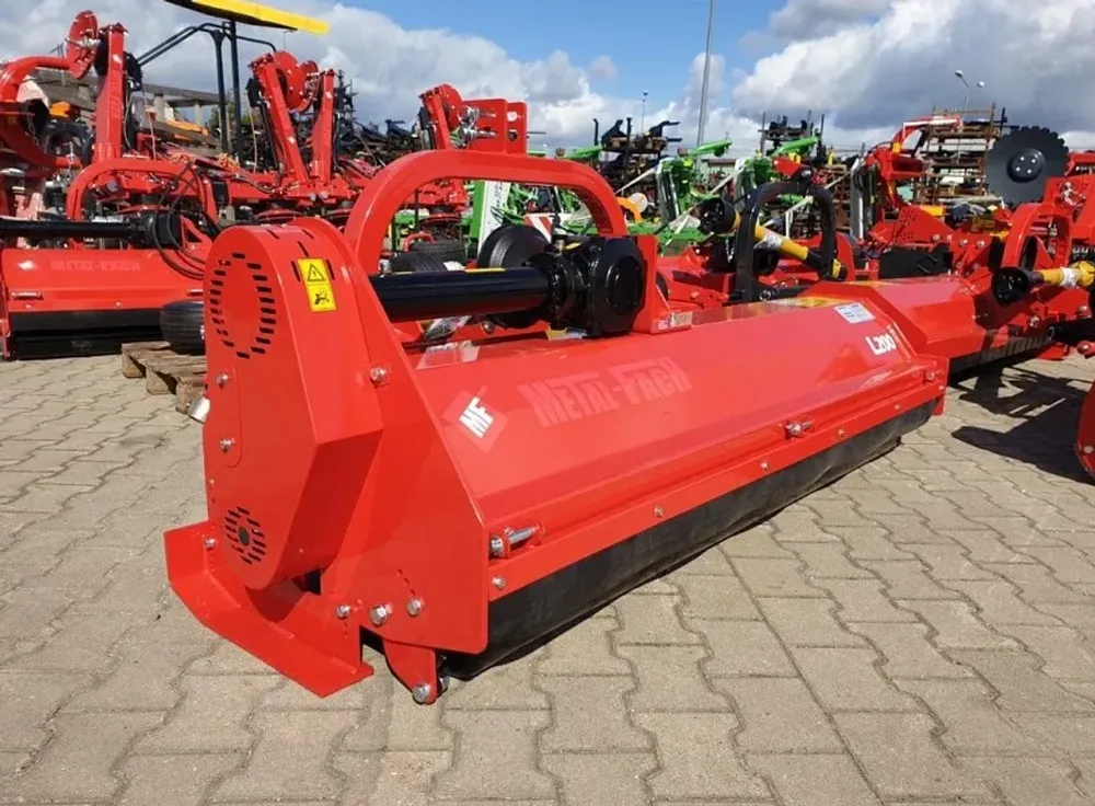 Косилка Metal-Fach мульчерная Z-022 ЭКО 1,0 м с опорным катком и молотками