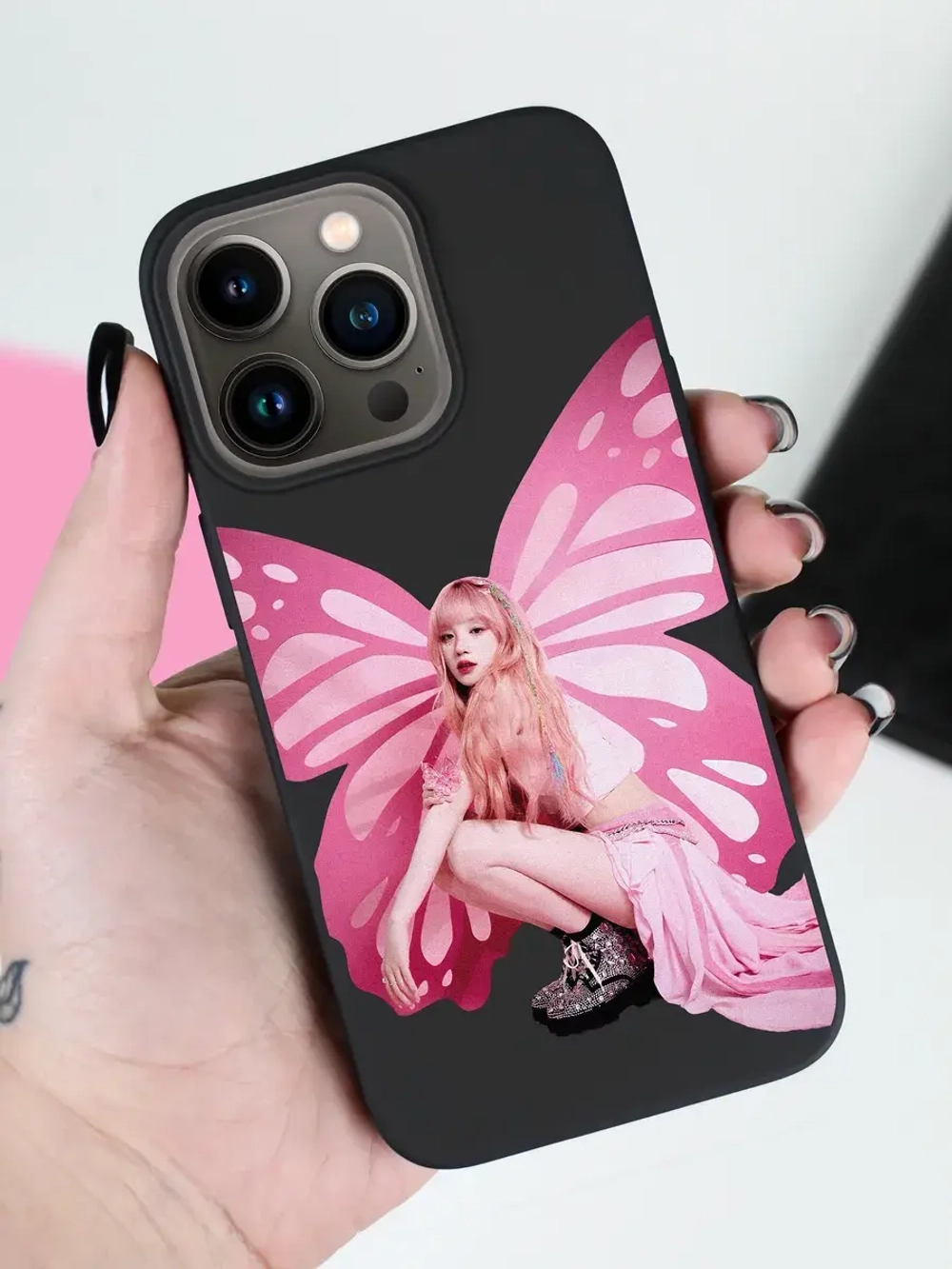 Чехол на iPhone 15 Pro с принтом